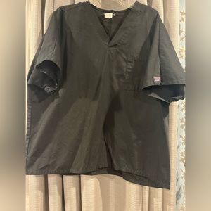 Men’s XL Cherokee Scrub Top